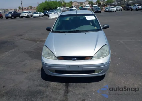 2001 Ford Focus Zx3 из США, поврежденный, VIN 3FAFP31381R177631